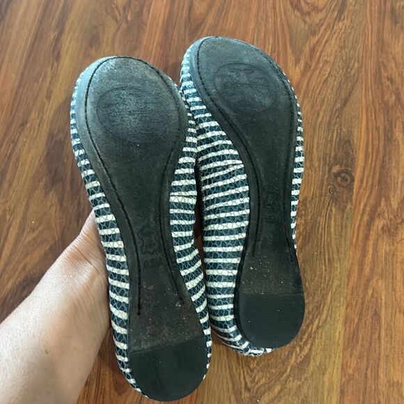 Tory Burch navy and white striped nautical ballet flats size 6.5 - Picture 3 of 6